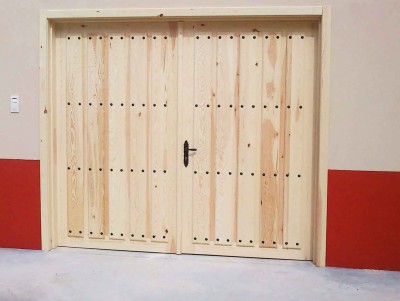 Puertas exteriores de estilo rústico