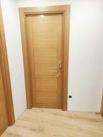 Puerta corredera moderna