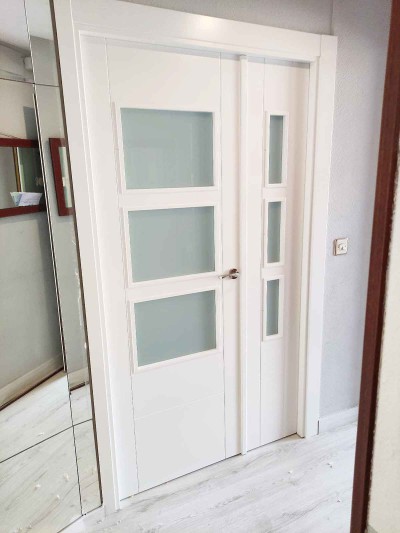 Puerta interior lacada blanca